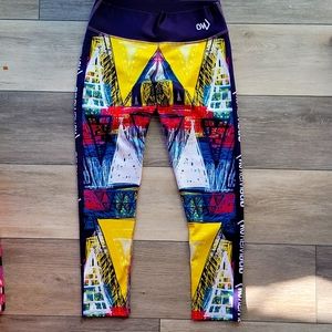 OWfit Graffiti Capris